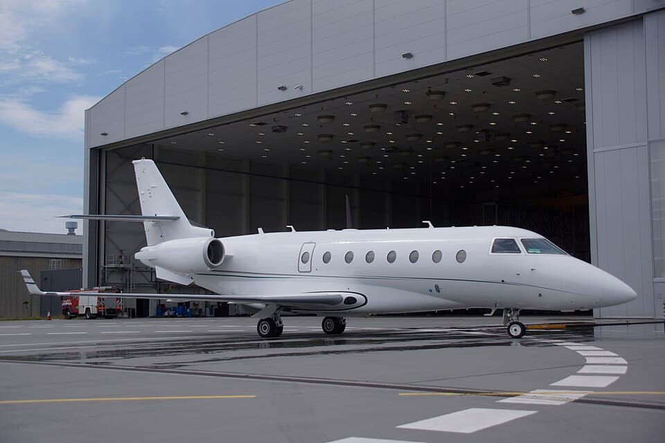Gulfstream G200 super-midsize tryskáč